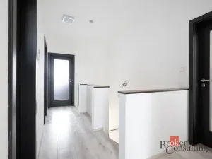 Pronájem rodinného domu, Praha - Dolní Měcholupy, Rothmayerova, 155 m2
