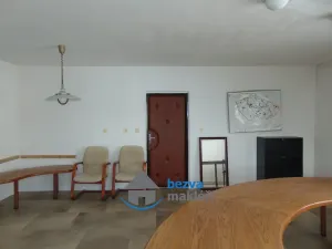 Pronájem kanceláře, Skuteč, Husova, 53 m2
