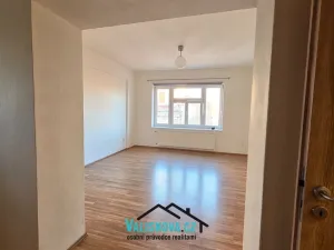 Pronájem bytu 2+kk, Kroměříž, Dobrovského, 51 m2