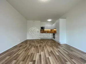 Pronájem bytu 1+kk, Praha - Lhotka, 34 m2