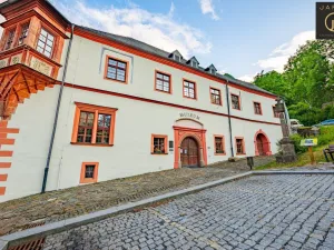 Prodej činžovního domu, Jáchymov, náměstí Republiky, 489 m2