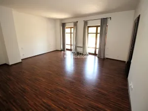 Pronájem bytu 1+kk, Mělník, náměstí Míru, 42 m2