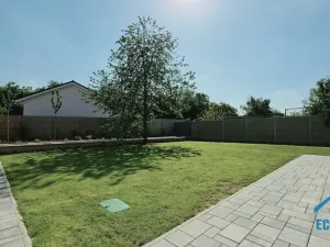 Pronájem kanceláře, Herink, U Kovárny, 92 m2
