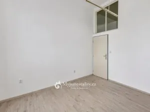 Pronájem kanceláře, Znojmo, Bezručova, 65 m2