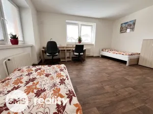 Pronájem pokoje, Slavkov, Ludvíka Svobody, 100 m2