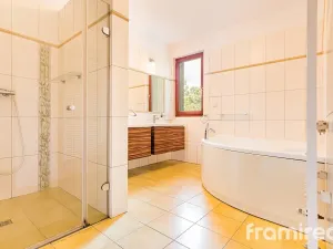 Prodej rodinného domu, Ohrobec, Krátká, 298 m2