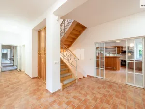 Prodej rodinného domu, Praha - Lhotka, Vzdušná, 420 m2