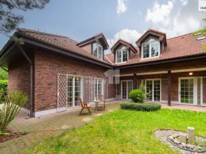 Prodej rodinného domu, Praha - Lhotka, Vzdušná, 420 m2