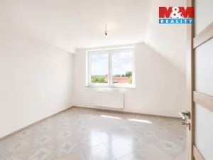 Prodej atypického bytu, Břežany II, 85 m2