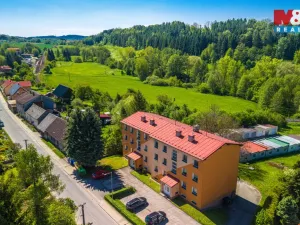 Prodej bytu 3+1, Rovensko pod Troskami, Tyršova, 66 m2