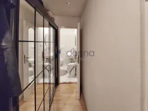 Pronájem bytu 1+kk, Praha, Hvězdova, 38 m2