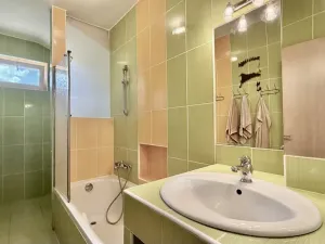 Prodej rodinného domu, Hroznová Lhota, 199 m2