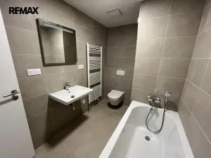 Prodej bytu 2+kk, Zlín, Tyršovo nábřeží, 71 m2