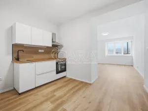 Pronájem bytu 2+kk, Praha - Vysočany, Kolbenova, 60 m2