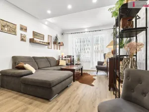 Prodej bytu 2+kk, Karlovy Vary, Charkovská, 48 m2