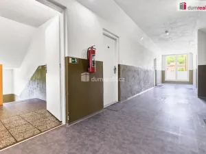 Prodej bytu 2+kk, Karlovy Vary, Charkovská, 48 m2