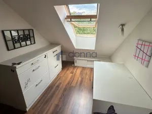 Pronájem bytu 2+kk, Praha, Hradešínská, 47 m2