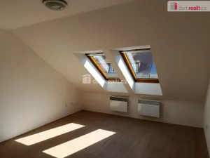 Pronájem bytu 1+kk, Praha - Strašnice, Za poštou, 28 m2