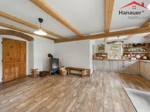 Prodej rodinného domu, Libouchec - Čermná, 176 m2