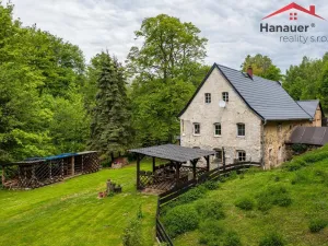 Prodej rodinného domu, Libouchec - Čermná, 176 m2