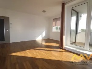Pronájem bytu 2+kk, Hradec Králové - Třebeš, Pod Svahem, 62 m2