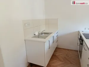 Pronájem bytu 2+kk, Praha - Bubeneč, Ve struhách, 45 m2