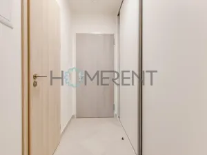 Pronájem bytu 1+kk, Praha - Háje, Sochorcova, 33 m2