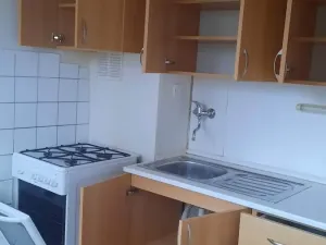 Pronájem bytu 1+1, Pardubice - Zelené Předměstí, nábřeží Závodu míru, 46 m2