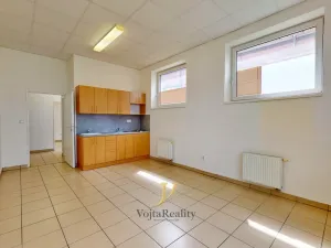Pronájem obchodního prostoru, Uničov, Šumperská, 450 m2