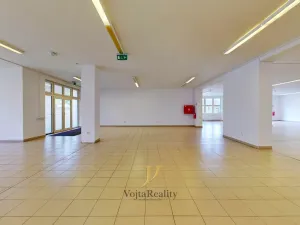 Pronájem obchodního prostoru, Uničov, Šumperská, 450 m2