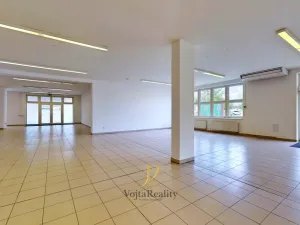 Pronájem obchodního prostoru, Uničov, Šumperská, 450 m2