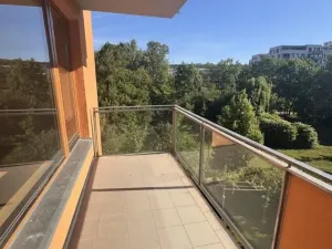 Pronájem bytu 2+kk, Praha - Hloubětín, Nepelova, 50 m2
