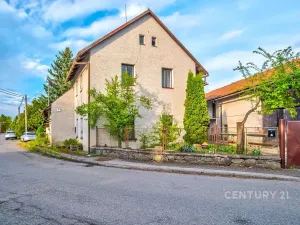 Prodej rodinného domu, Chleby, 303 m2