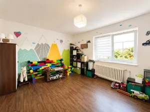 Prodej rodinného domu, Očihov, 280 m2