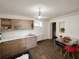 Prodej rodinného domu, Očihov, 280 m2