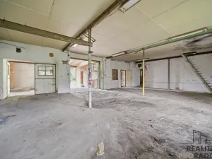 Prodej rodinného domu, Holetín, 400 m2