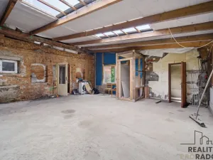 Prodej rodinného domu, Holetín, 400 m2