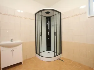 Pronájem bytu 1+kk, Pardubice - Rosice, generála Svobody, 27 m2