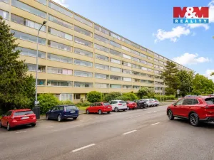 Prodej bytu 3+1, Praha - Prosek, Lovosická, 66 m2