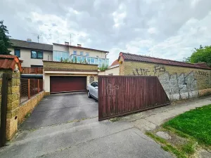 Prodej rodinného domu, Praha - Řepy, Doubravínova, 330 m2