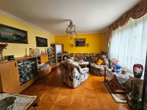 Prodej rodinného domu, Praha - Řepy, Doubravínova, 330 m2