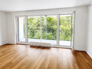 Pronájem bytu 2+kk, Praha - Vysočany, Pod Krocínkou, 60 m2