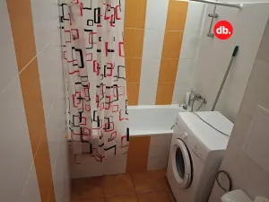 Pronájem bytu 2+1, Karlovy Vary, Krymská, 51 m2