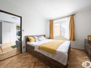 Prodej bytu 3+1, Mnichovo Hradiště, Víta Nejedlého, 71 m2