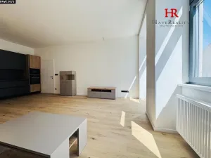 Pronájem bytu 2+kk, Benešov, Tyršova, 77 m2