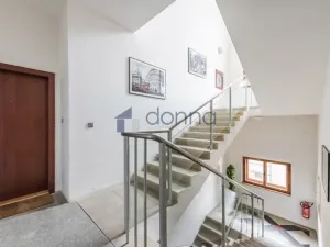 Pronájem bytu 3+1, Praha, Záhřebská, 95 m2