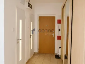 Pronájem bytu 3+kk, Praha, Želivecká, 55 m2