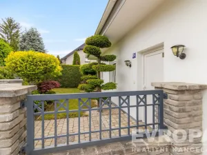 Pronájem rodinného domu, Průhonice, U Cihelny, 237 m2