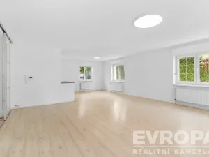 Pronájem rodinného domu, Průhonice, U Cihelny, 237 m2