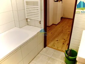 Pronájem bytu 1+1, Cheb, Úzká, 68 m2